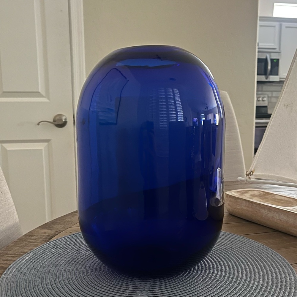 Blenko Don Shepherd Sapphire Blue Pill Vase 8016 Art Glass Approx 11” to 11.25” - Picture 5 of 16